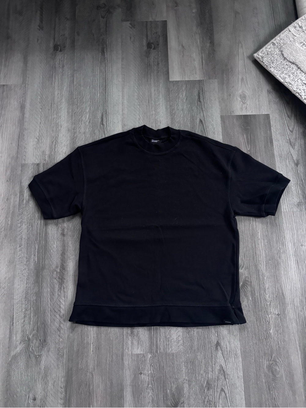 Men's Black Short-Sleeve Crewneck Tee - Premium Everyday Staple